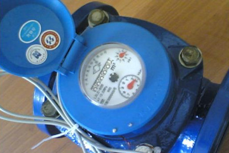 一種密封性好、不易滲水的光電直讀遠傳水表